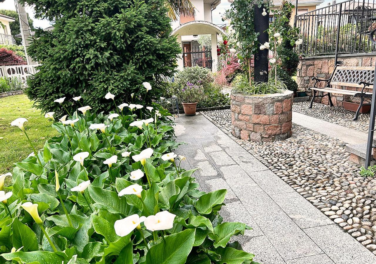 Ferienwohnung La Mansardina Venegono Superiore Exterior foto
