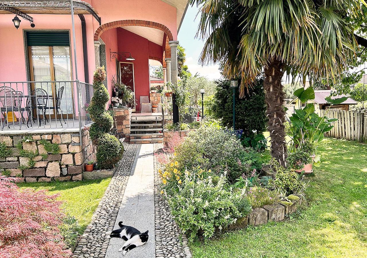 Ferienwohnung La Mansardina Venegono Superiore Exterior foto